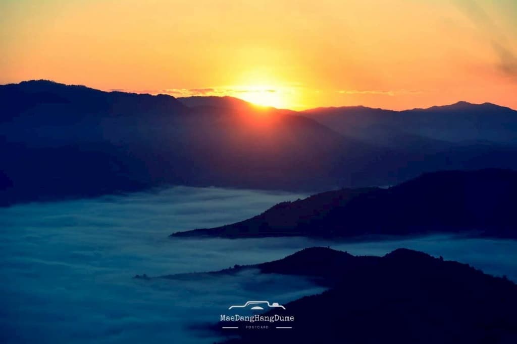 HikeTak Trekking Adventure